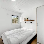 14-person Pool House With Plenty Of Activity Options - 1031 בית נופש *