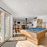 14-person Pool House With Plenty Of Activity Options - 1031 בית נופש *