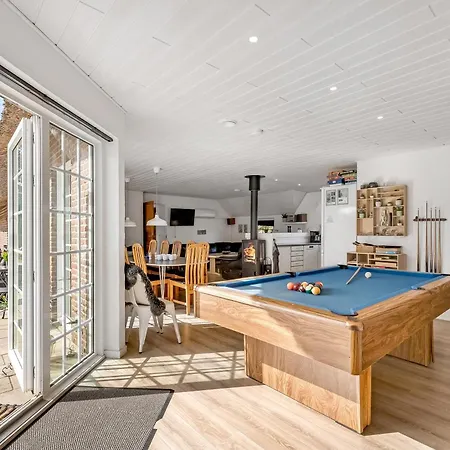 14-person Pool House With Plenty Of Activity Options - 1031 Casa vacanze *