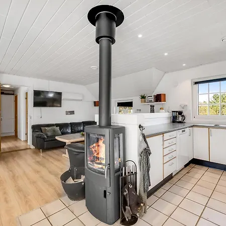 14-person Pool House With Plenty Of Activity Options - 1031 Casa vacanze